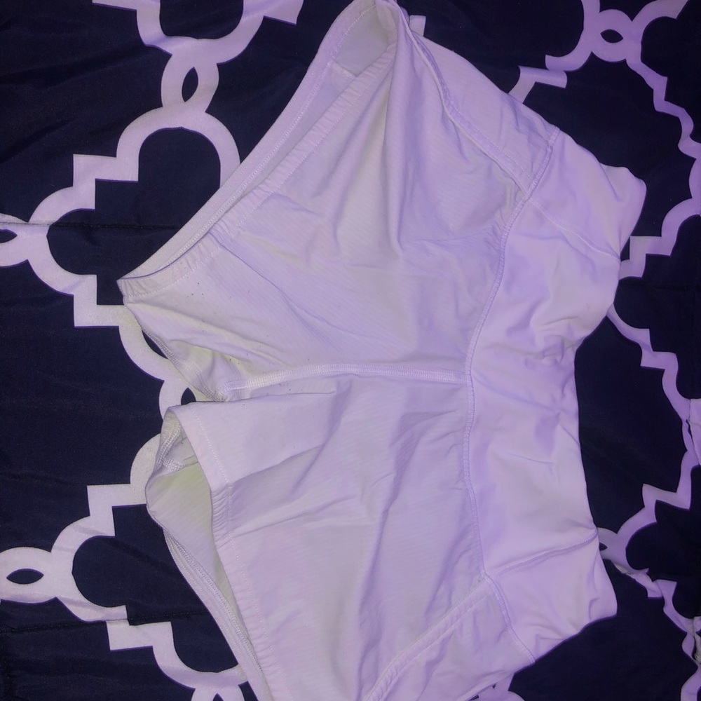 white lululemon run times